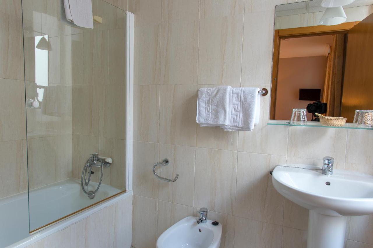 Hotel Castilla กาเซเรส ภายนอก รูปภาพ